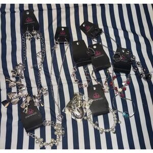 Paparazzi Jewelry Lot Of 15 Items - 3Earring Sets And 2 Rings NEW ✅